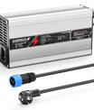 NOEIFEVO 58,8V 8A Lithium-Batterieladegerät für 51,8V(48V) 14S-Batterie, automatische Abschaltung, Aluminiumgehäuse, mit Lüfter (Silber)